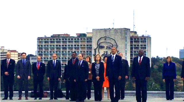 This photo of President Obama during his official trip to Cuba appears to have been taken near Revolution Plaza. The image of a U.S. president with a murdering, Marxist-revolutionary in the backdrop has begun to circulate Twitter and other social media, for obvious reasons. - Truth Revolt 